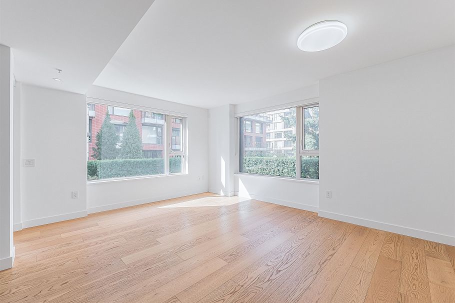 100 1561 W 57th Avenue Vancouver, BC - 6