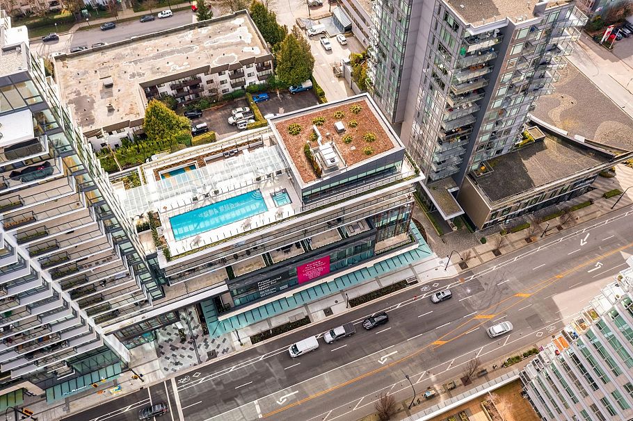 1307 135 E 13th Street North Vancouver, BC - 27