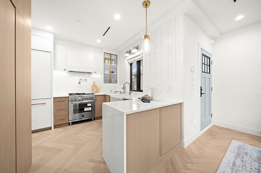 2793 W 21st Avenue Vancouver, BC - 11