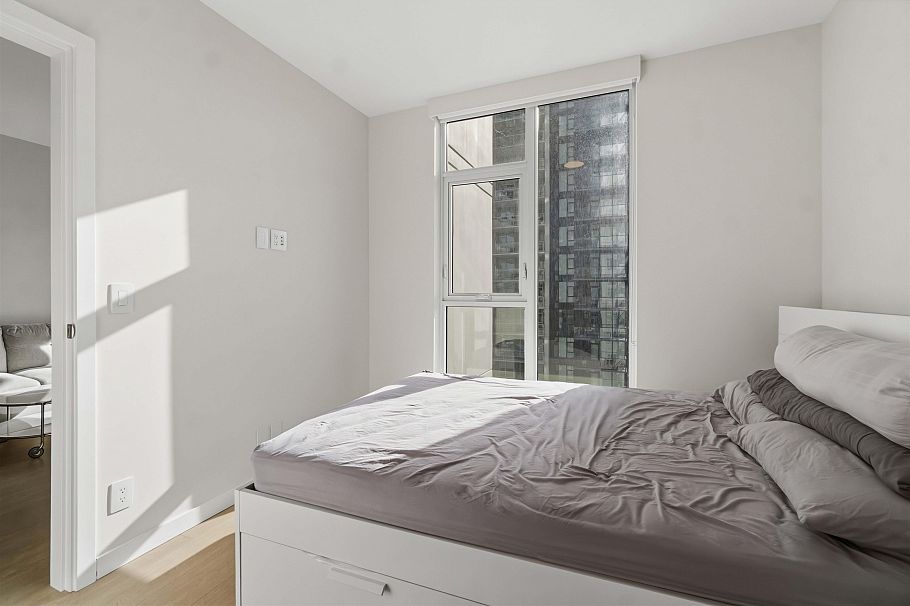 2710 2108 Gilmore Avenue Burnaby, BC - 5