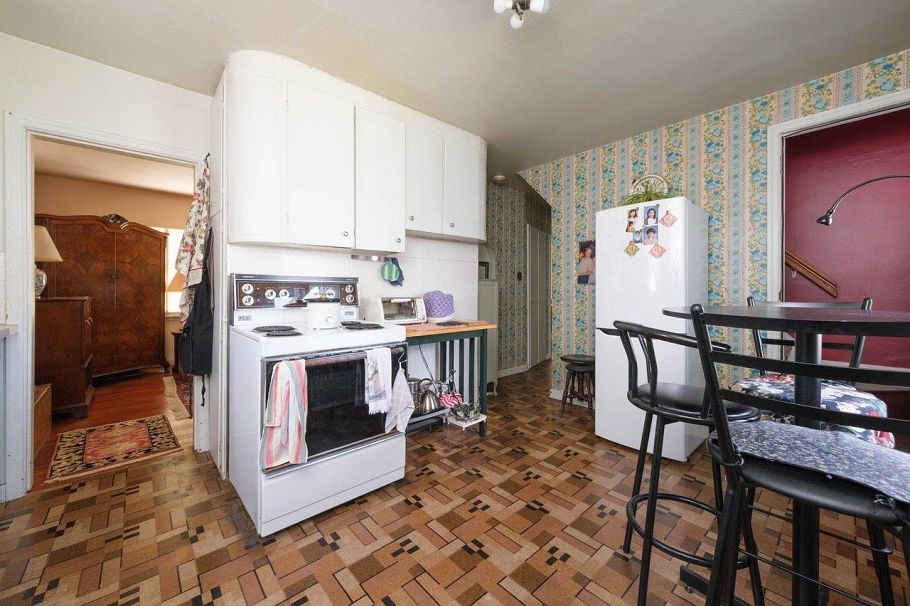 8510 Montcalm Street Vancouver, BC - 12