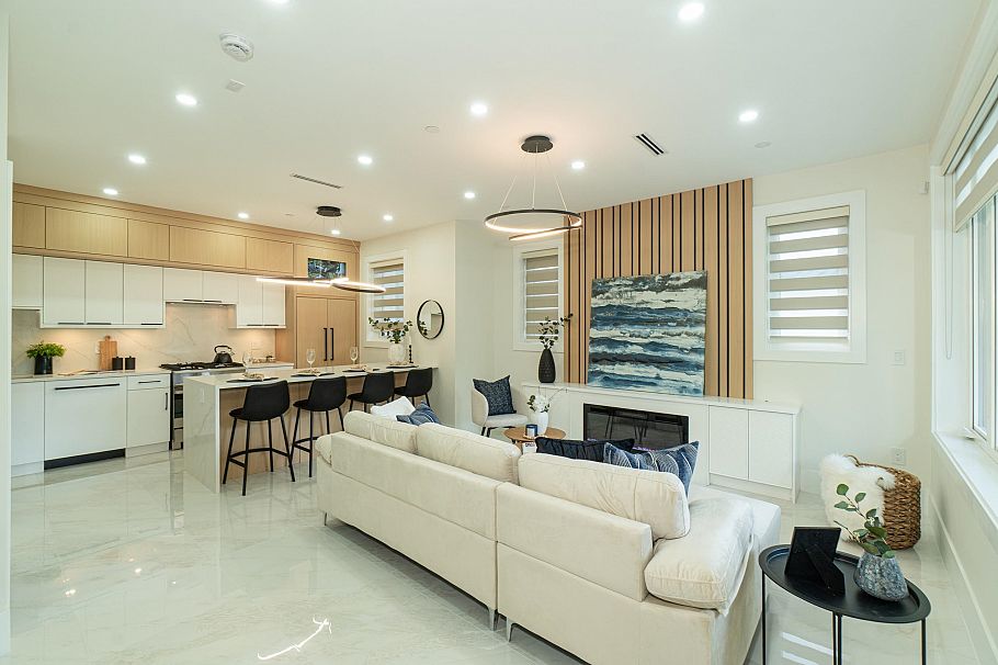 1552 W 66th Avenue Vancouver, BC - 4