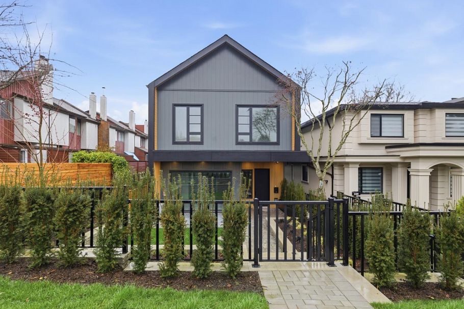 1 727 E 31st Avenue Vancouver, BC - 32