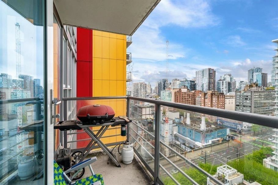 1806 111 W Georgia Street Vancouver, BC - 10