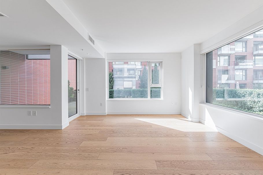 100 1561 W 57th Avenue Vancouver, BC - 12