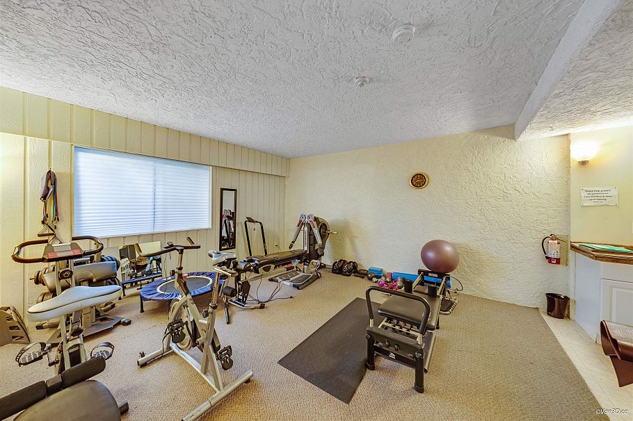 320 3080 Lonsdale Avenue North Vancouver, BC - 29
