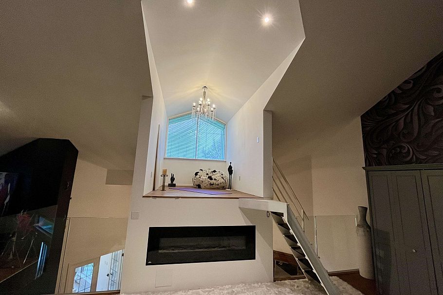 1306 33 Chesterfield Place North Vancouver, BC - 21
