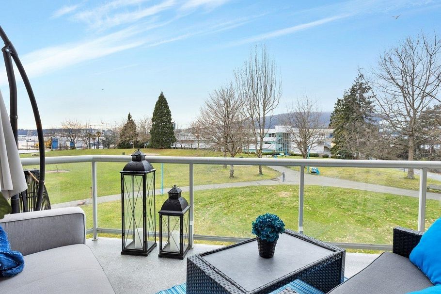 1306 33 Chesterfield Place North Vancouver, BC - 38