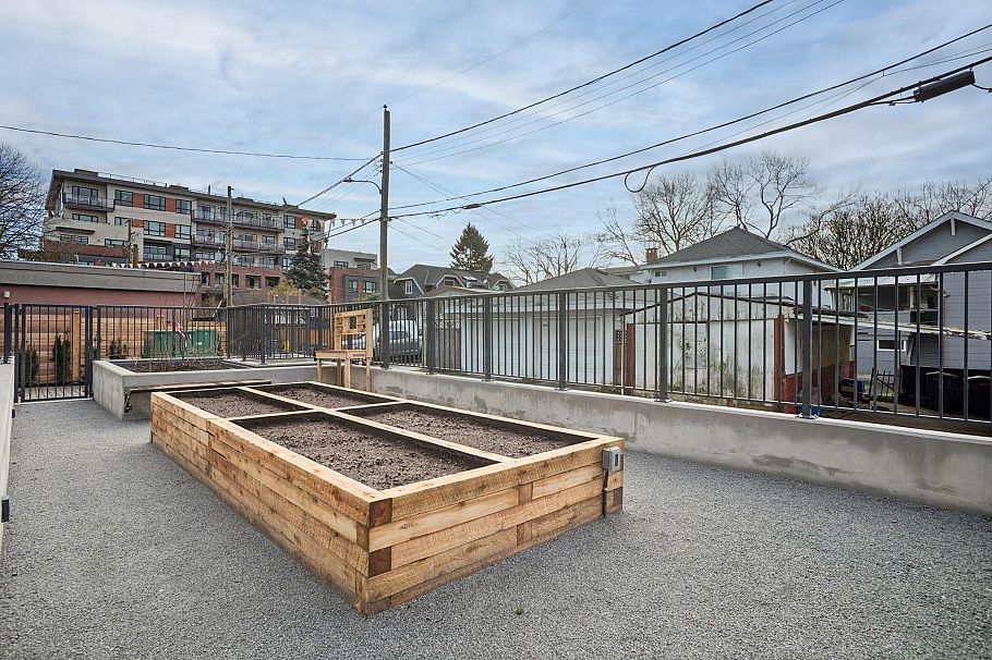 104 2268 E Broadway Street Vancouver, BC - 20