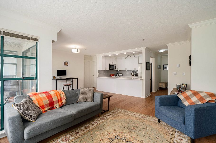 205 3788 W 8th Avenue Vancouver, BC - 5