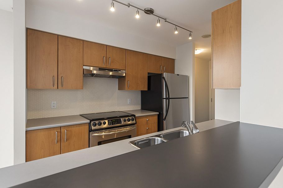 701 1295 Richards Street Vancouver, BC - 8