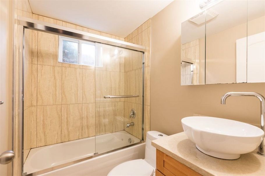 54757 VICTORY STREET, Burnaby BC V5J 1H3 Burnaby, BC - 10