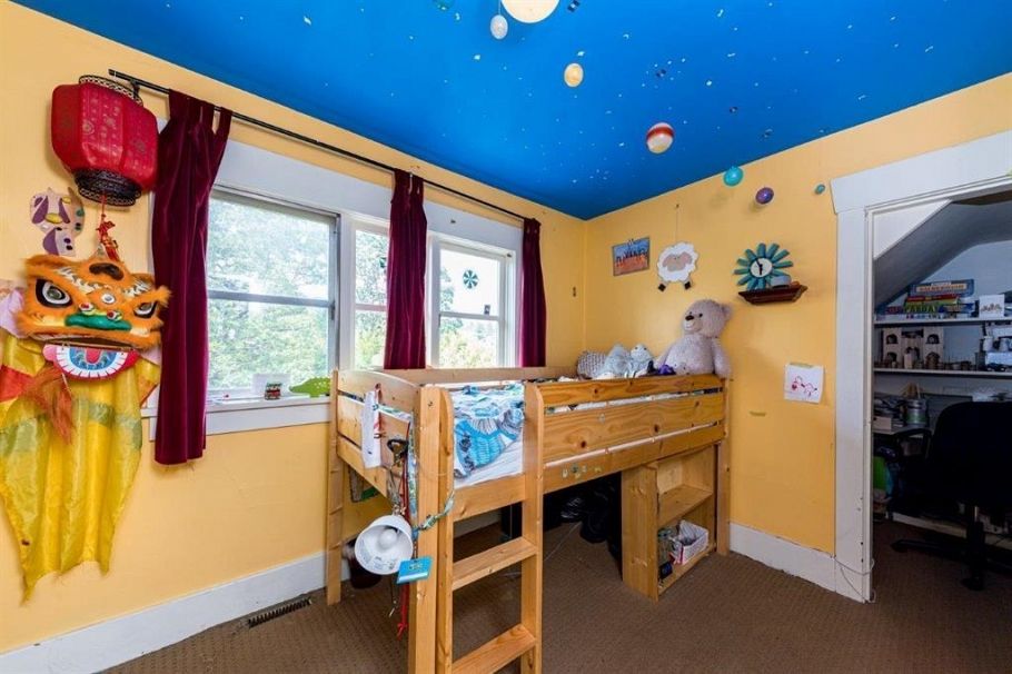 364 E 14th Street North Vancouver, BC - 23