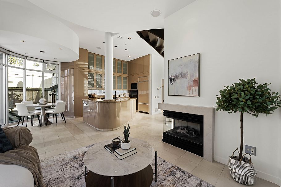 3043 Alma Street Vancouver, BC - 16