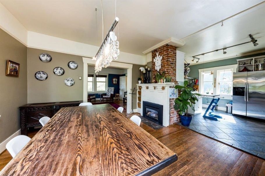 364 E 14th Street North Vancouver, BC - 13