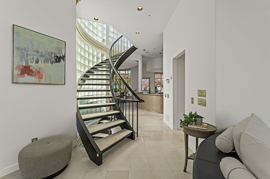 3043 Alma Street Vancouver, BC - 7