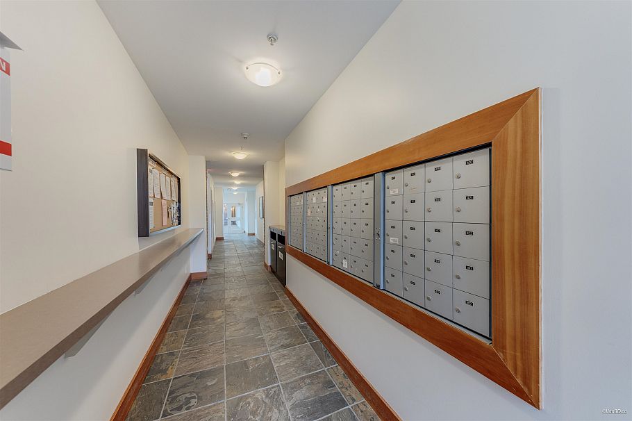 321 2515 Ontario Street Vancouver, BC - 5