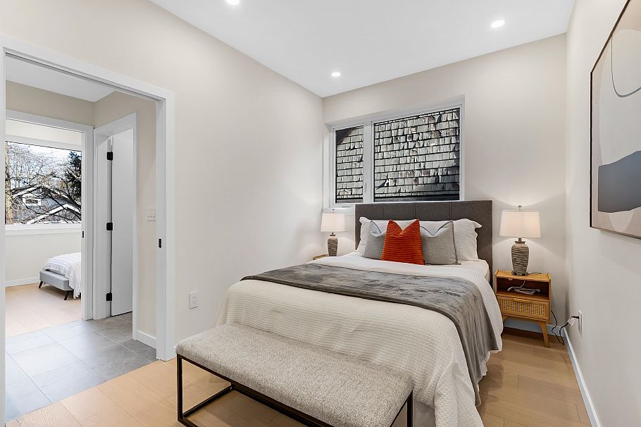 1 2764 W 14th Avenue Vancouver, BC - 18