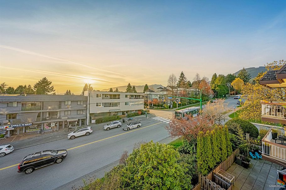 320 3080 Lonsdale Avenue North Vancouver, BC - 24