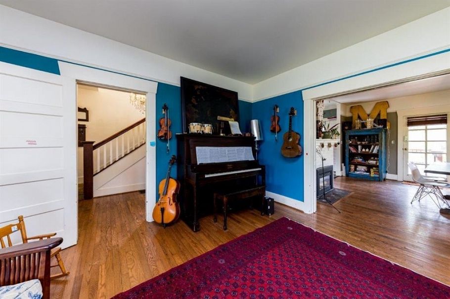 364 E 14th Street North Vancouver, BC - 10