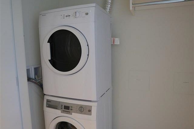 608 1561 W 57th Avenue Vancouver, BC - 9