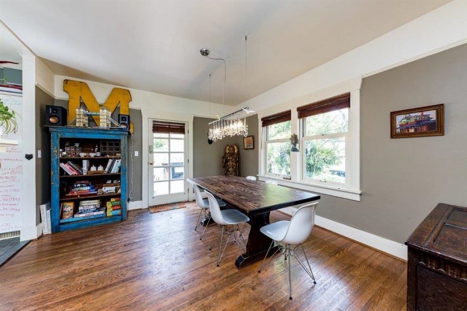 364 E 14th Street North Vancouver, BC - 11