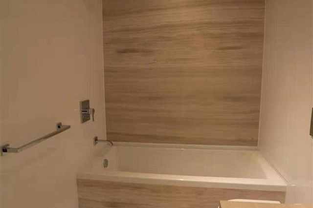 608 1561 W 57th Avenue Vancouver, BC - 10