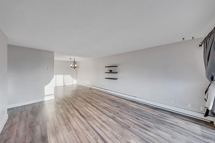 320 3080 Lonsdale Avenue North Vancouver, BC - 12