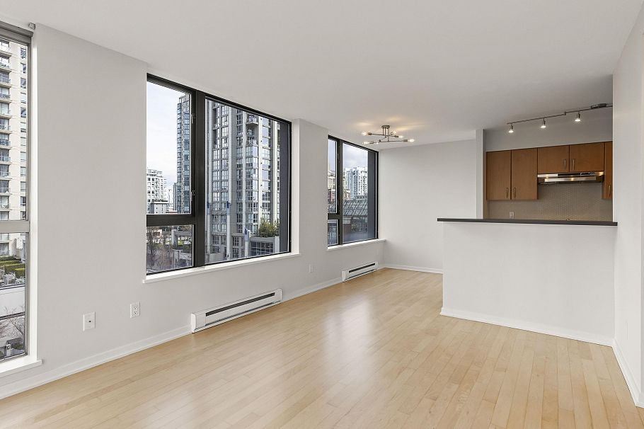 701 1295 Richards Street Vancouver, BC - 15