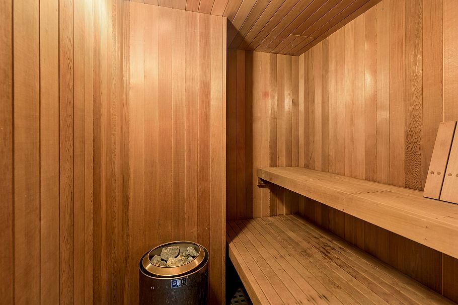 2518 Point Grey Road Vancouver, BC - 27