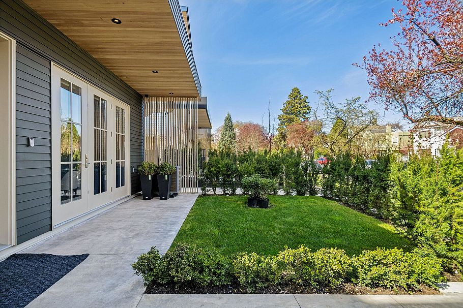 1 3642 West 20th Avenue Vancouver, BC - 3