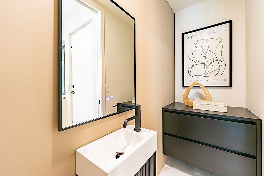6575 Lime Street Vancouver, BC - 17