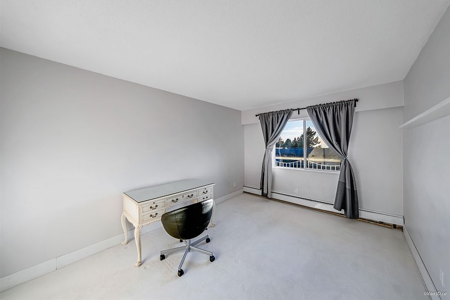 320 3080 Lonsdale Avenue North Vancouver, BC - 15