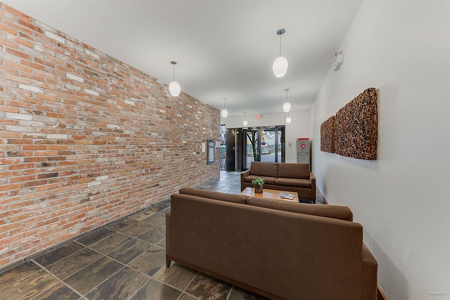 321 2515 Ontario Street Vancouver, BC - 6