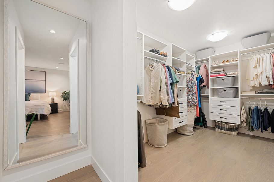 336 E Keith Road North Vancouver, BC - 21