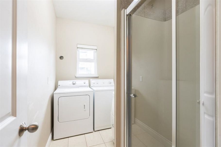 54757 VICTORY STREET, Burnaby BC V5J 1H3 Burnaby, BC - 11