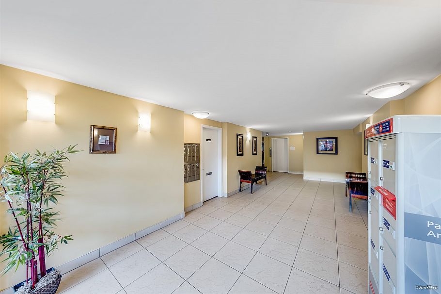 320 3080 Lonsdale Avenue North Vancouver, BC - 30