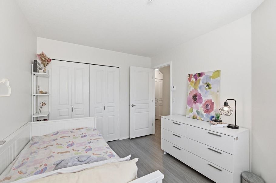 20 3428 Adanac Street Vancouver, BC - 17