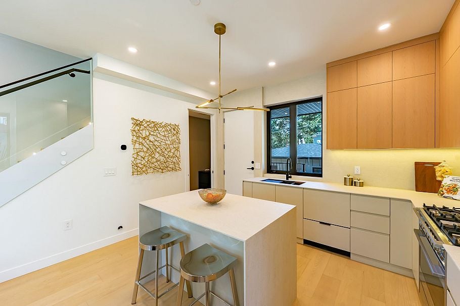 6575 Lime Street Vancouver, BC - 15