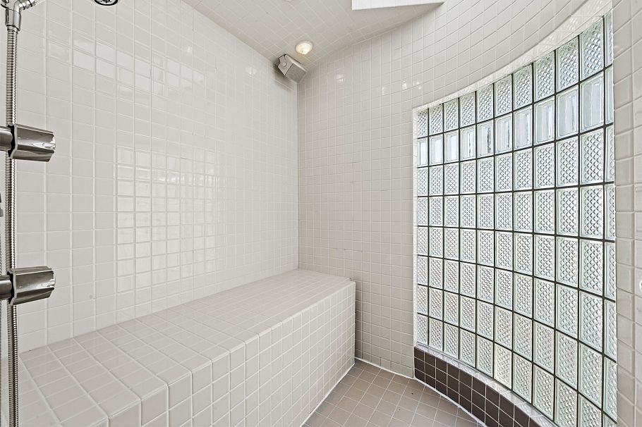 3043 Alma Street Vancouver, BC - 20