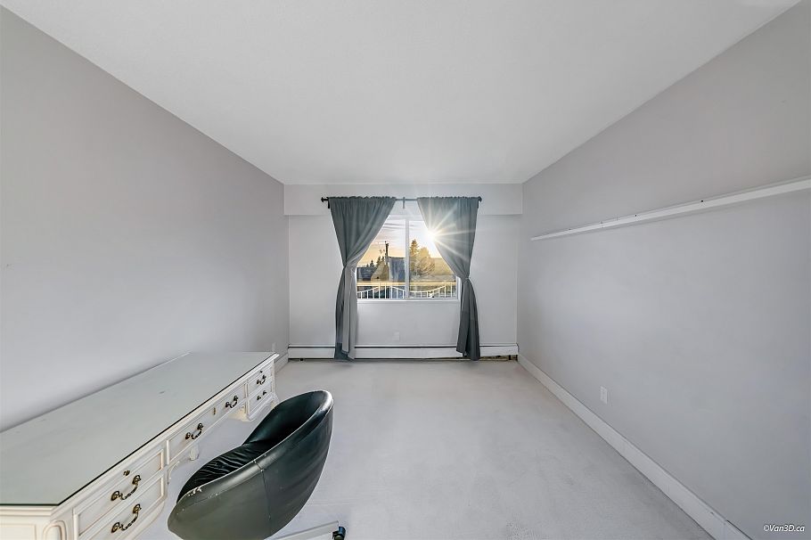 320 3080 Lonsdale Avenue North Vancouver, BC - 18