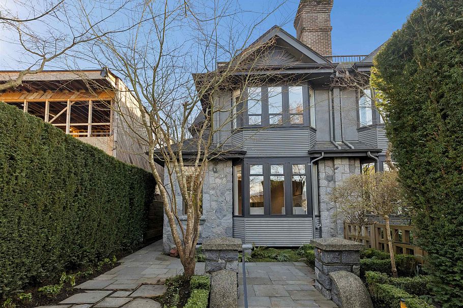 2518 Point Grey Road Vancouver, BC - 37