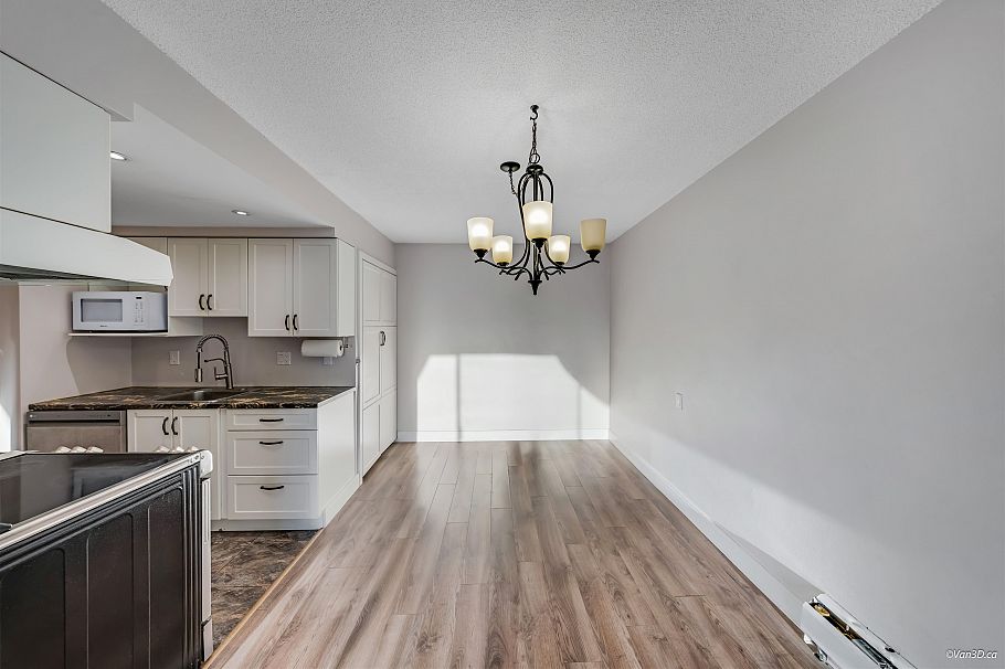 320 3080 Lonsdale Avenue North Vancouver, BC - 10