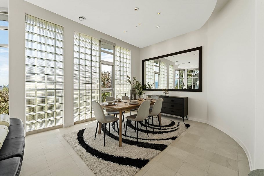 3043 Alma Street Vancouver, BC - 5