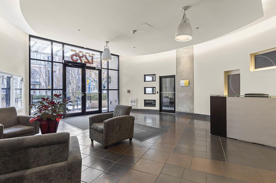 701 1295 Richards Street Vancouver, BC - 24