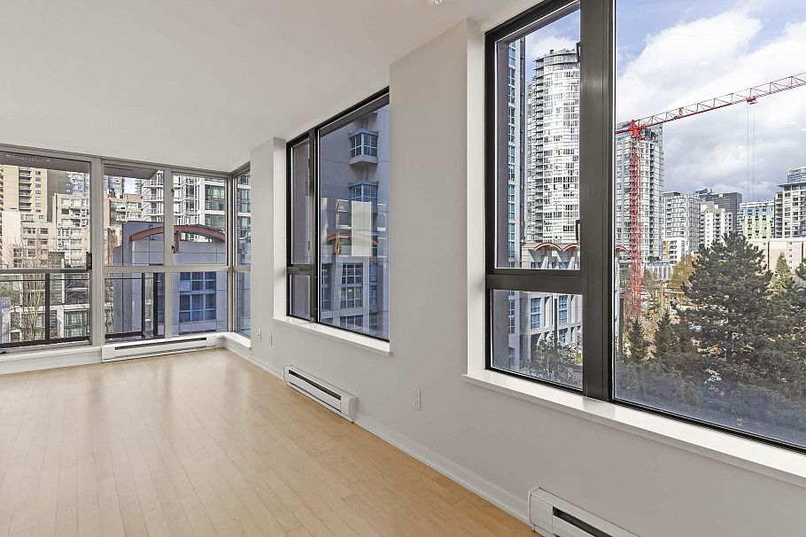 701 1295 Richards Street Vancouver, BC - 12