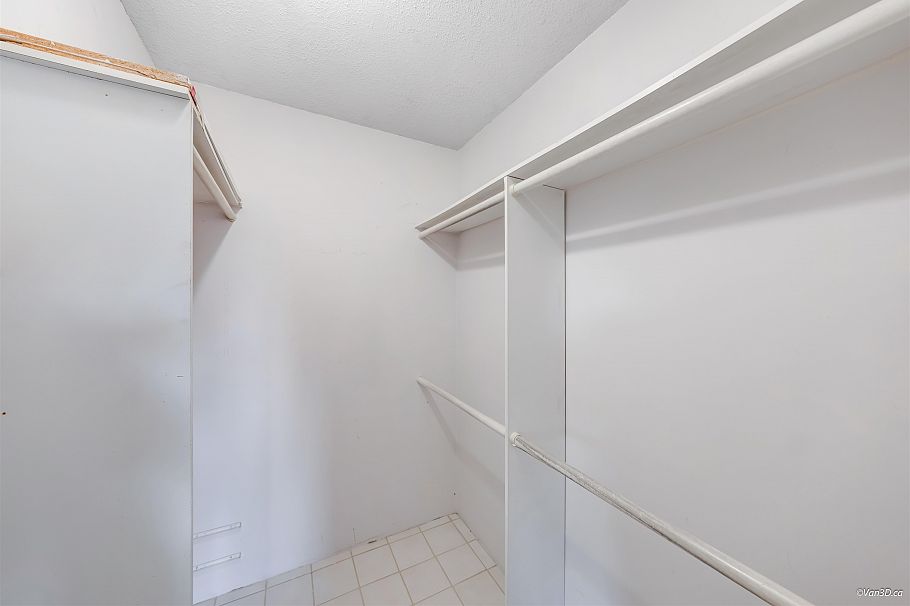 320 3080 Lonsdale Avenue North Vancouver, BC - 19
