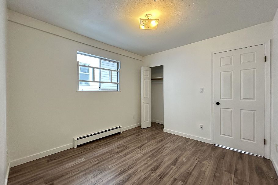 Main 4502 NANAIMO STREET, Vancouver BC V5N 5J4 Vancouver, BC - 4