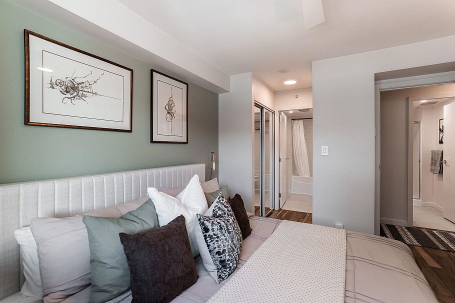 312 328 E 11th Avenue Vancouver, BC - 22