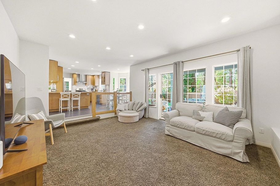 4063 Shone Road North Vancouver, BC - 17